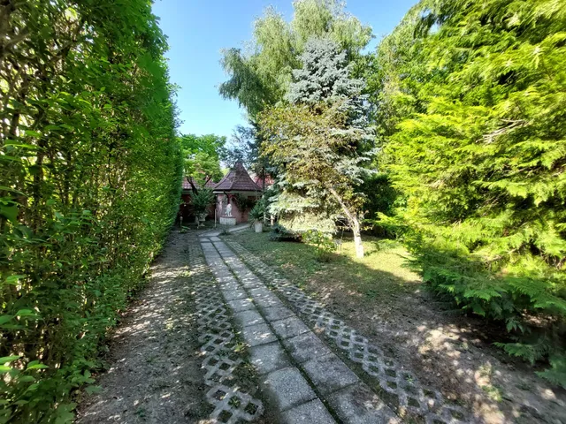 Eladó mezőgazdasági ingatlan Kisoroszi 100 nm