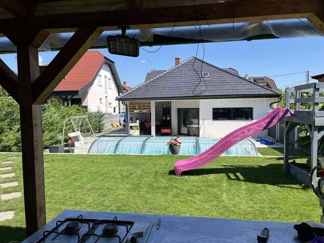 Eladó ház Nyergesújfalu 155 nm