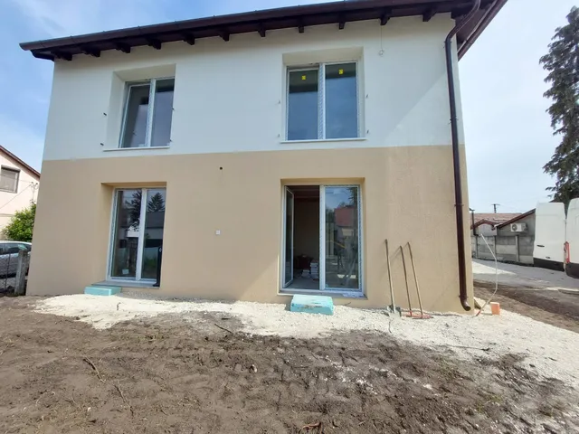 Eladó lakás Dorog 73 nm