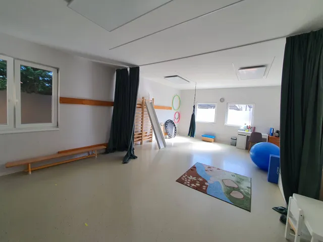 Kiadó ház Tát 100 nm