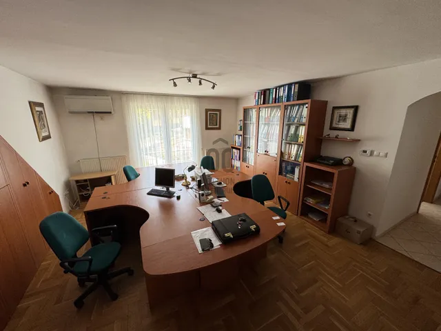 Kiadó kereskedelmi és ipari ingatlan Budapest III. kerület 87 nm