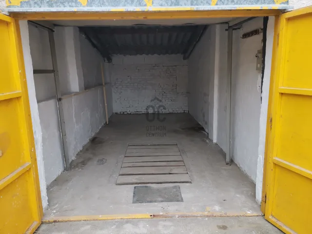 Eladó garázs Szigetszentmiklós, Gyári út 21 nm
