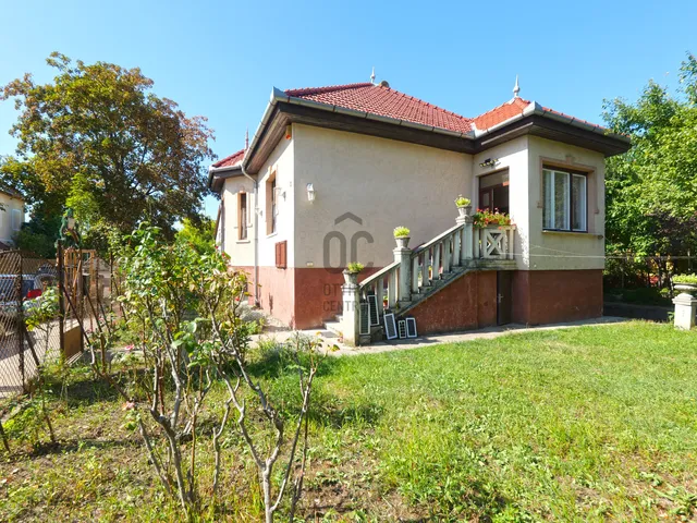 Eladó ház Budapest XI. kerület, Albertfalva 202 nm