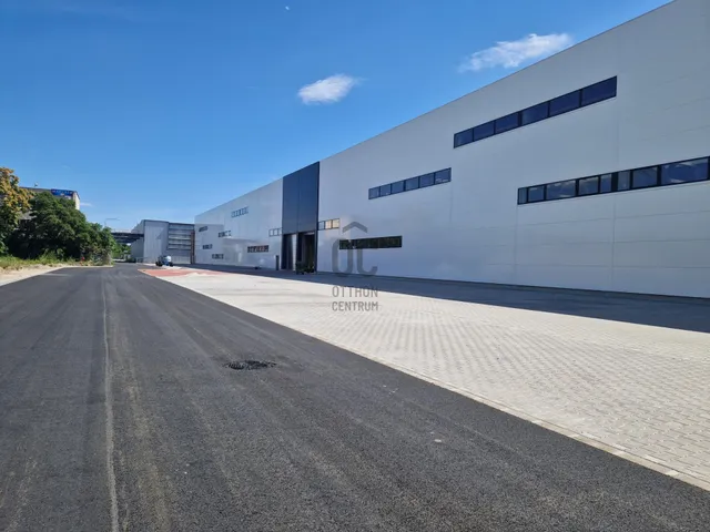 Kiadó kereskedelmi és ipari ingatlan Dunakeszi 20000 nm