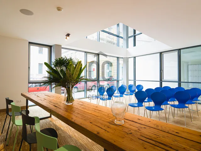 Kiadó kereskedelmi és ipari ingatlan Budapest VIII. kerület 264 nm