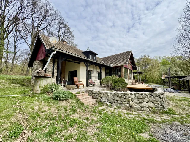 Eladó ház Szentendre 243 nm