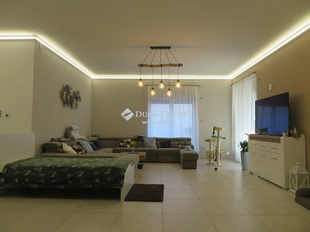 Eladó ház Biatorbágy 315 nm