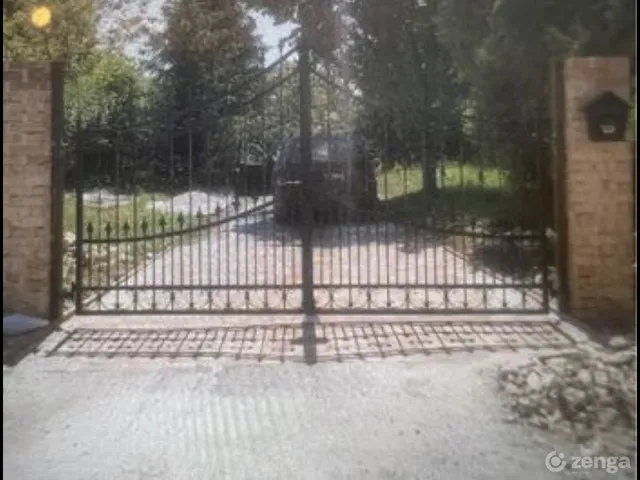 Eladó ház Kisbér 240 nm