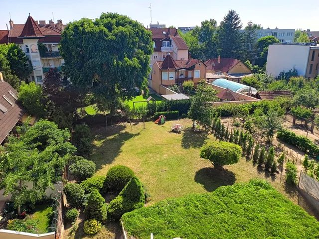 Eladó lakás Debrecen, Nagyerdőalja 106 nm