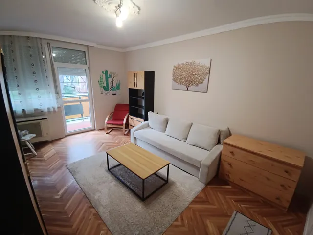Eladó lakás Debrecen, Libakert 54 nm