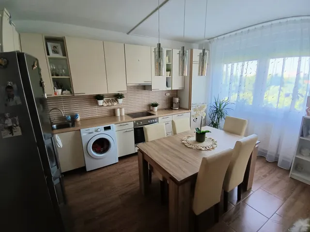 Eladó lakás Debrecen, Tócóskert 54 nm
