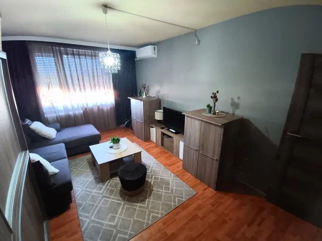 Eladó lakás Debrecen, Vénkert 54 nm
