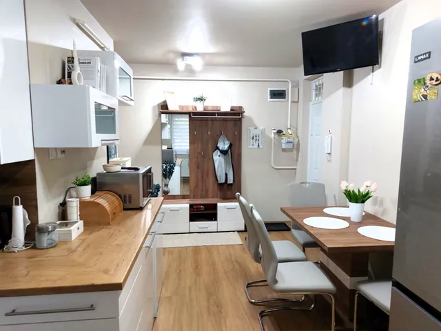 Eladó lakás Debrecen, Széchenyikert 76 nm