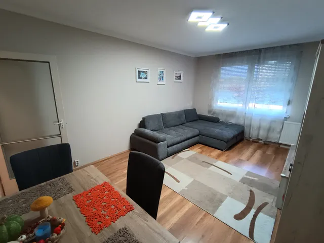 Eladó lakás Debrecen, Újkert 71 nm