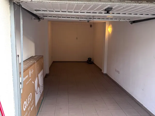 Eladó garázs Debrecen, Téglagyár, Derekassy 21 nm