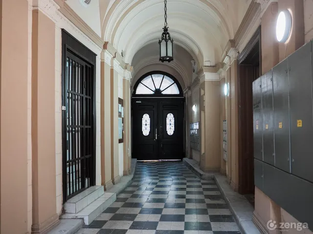 Eladó lakás Budapest VI. kerület, Nagykörúton belüli terület 67 nm