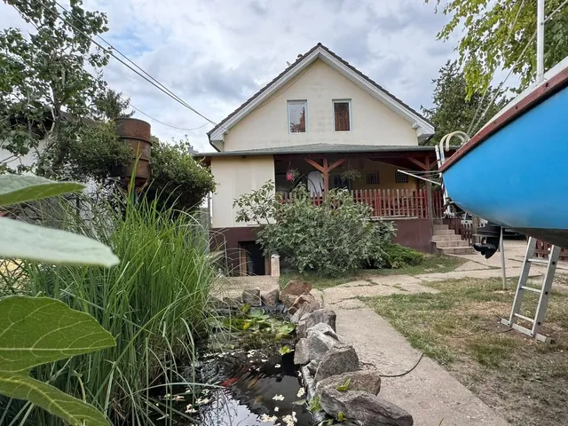 Eladó ház Szigethalom, Vasúton túli rész 186 nm