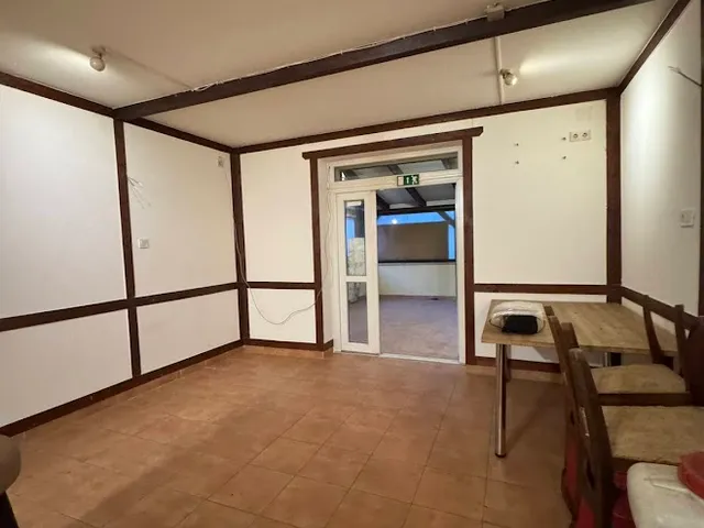 Eladó ház Neszmély, Fő utca 80 nm