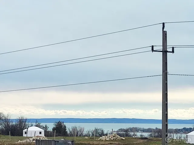 Eladó üdülő és hétvégi ház Balatonfűzfő, Mámatető 70 nm