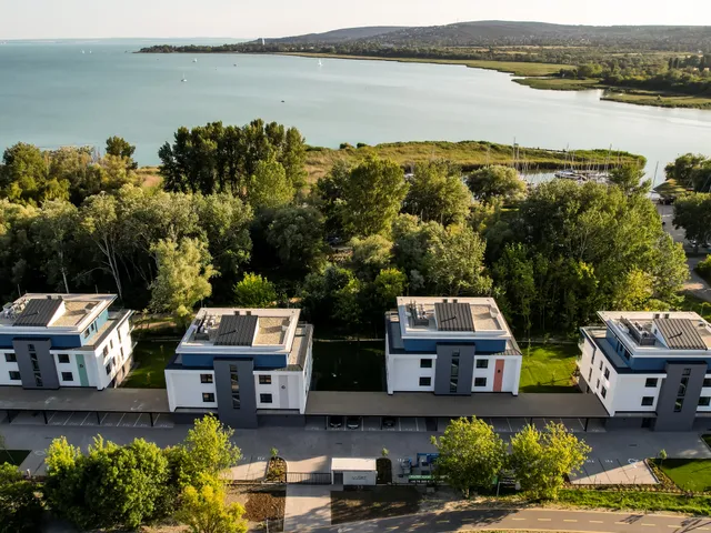 Eladó lakás Balatonfűzfő, Fűzliget sétány u. 1. 53 nm