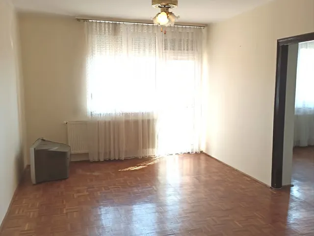 Eladó lakás Debrecen, Széchenyikert 61 nm