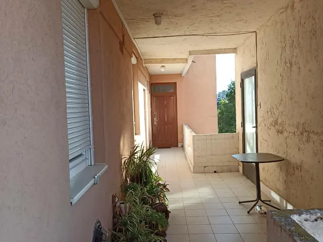 Eladó lakás Debrecen, Széchenyikert 61 nm