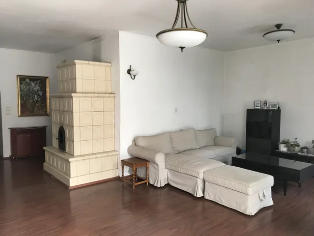 Kiadó ház Budapest II. kerület, Széphalom, Nyár utca 240 nm