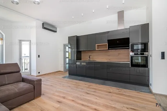 Kiadó lakás Budapest I. kerület, Naphegy utca 71 nm
