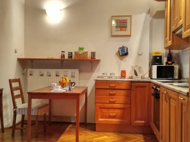 Kiadó lakás Budapest VI. kerület 73 nm