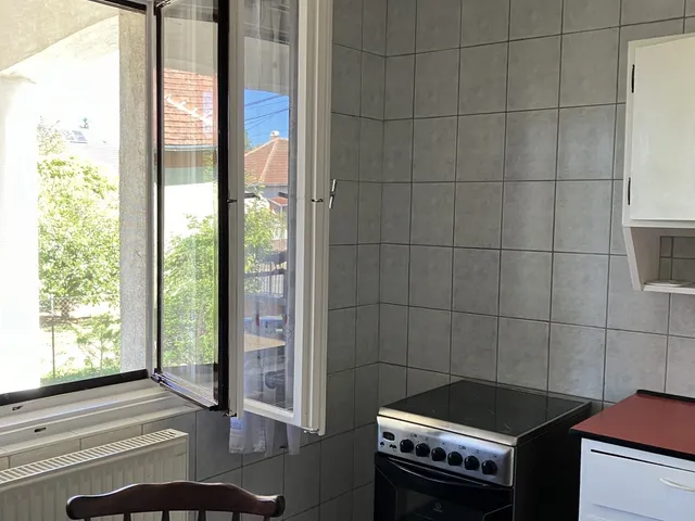 Kiadó kereskedelmi és ipari ingatlan Budapest XVIII. kerület 80 nm