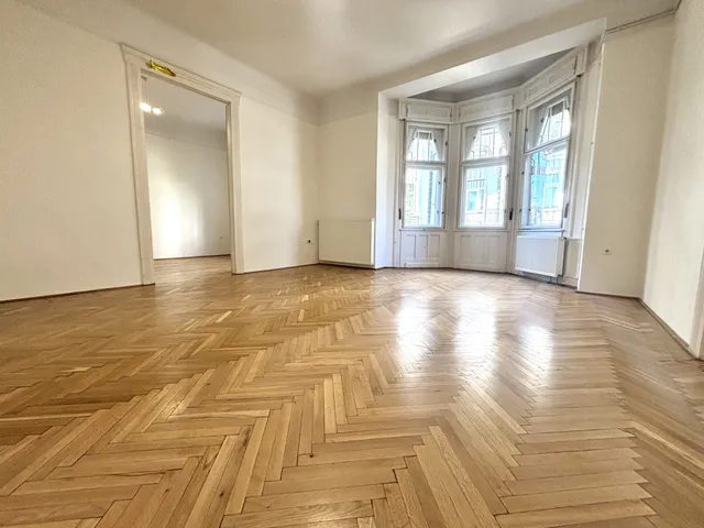 Eladó lakás Budapest V. kerület 150 nm