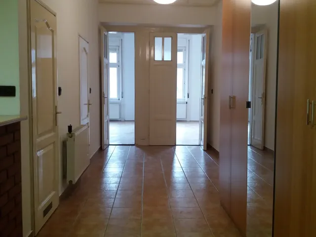 Kiadó lakás Budapest VIII. kerület 115 nm
