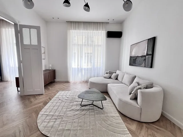 Kiadó lakás Budapest IX. kerület, Közraktár utca 93 nm