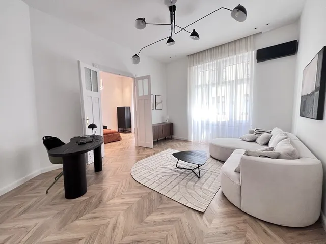 Kiadó lakás Budapest IX. kerület, Közraktár utca 93 nm
