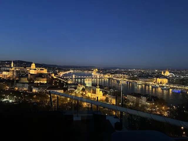 Kiadó lakás Budapest I. kerület 160 nm