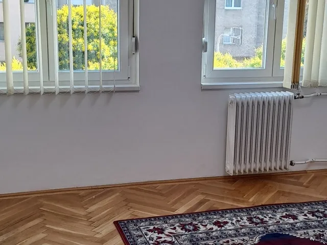 Kiadó kereskedelmi és ipari ingatlan Budapest XI. kerület 63 nm