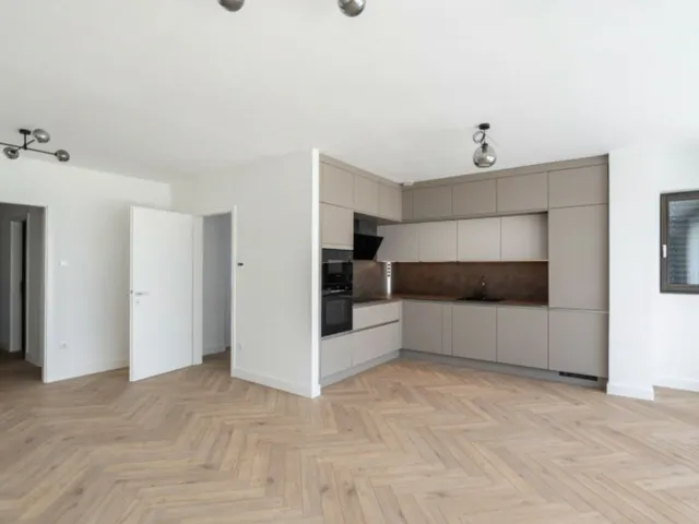 Kiadó lakás Budapest III. kerület, Perényi út 120 nm