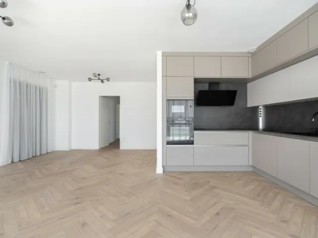 Kiadó lakás Budapest III. kerület, Perényi út 120 nm