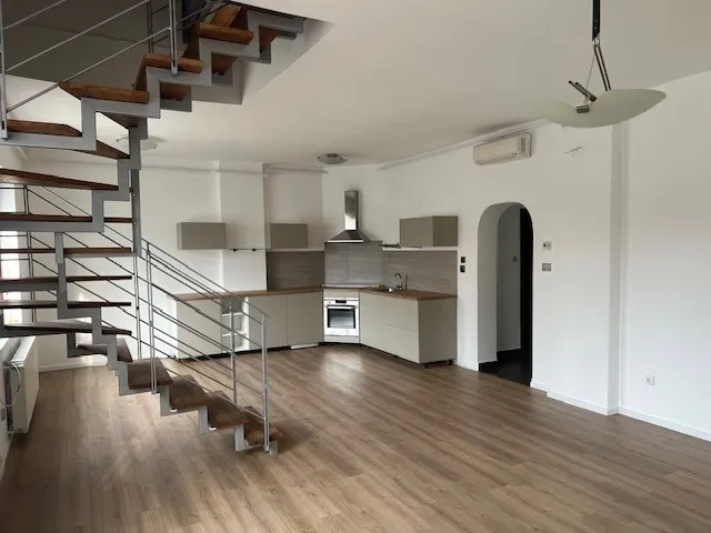 Kiadó lakás Budapest XI. kerület, Kelenföld, Csorbai utca 130 nm