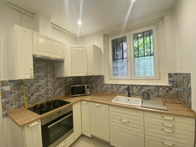 Kiadó lakás Budapest VII. kerület, Damjanich utca 72 nm
