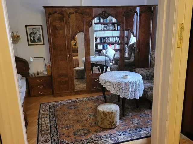 Kiadó lakás Budapest VI. kerület, Paulay Ede utca 120 nm
