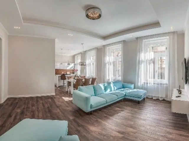 Kiadó lakás Budapest VI. kerület, Benczúr utca 114 nm