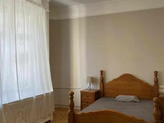 Kiadó lakás Budapest V. kerület, Falk Miksa utca 116 nm