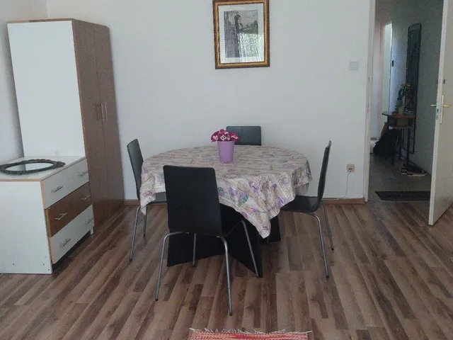 Kiadó lakás Budapest XIV. kerület, Vezér utca 50 nm