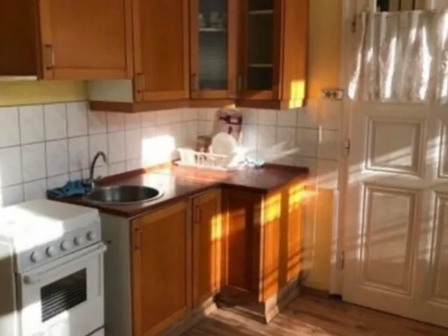 Kiadó lakás Budapest VIII. kerület, Palotanegyed, Szentkirályi utca 49 nm
