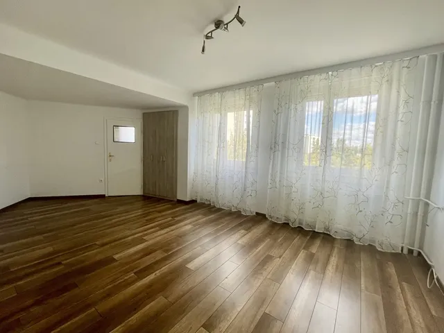 Kiadó lakás Budapest XI. kerület, Október huszonharmadika utca 33 nm