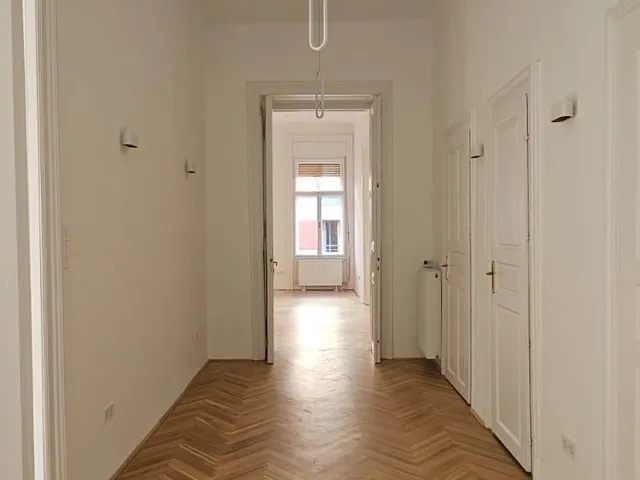 Kiadó lakás Budapest VI. kerület, Izabella utca 110 nm