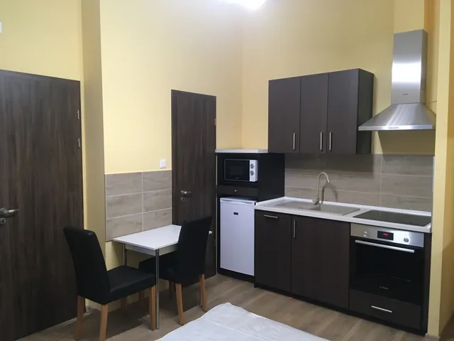 Kiadó lakás Budapest IX. kerület, Belső Ferencváros, Bakáts tér 20 nm