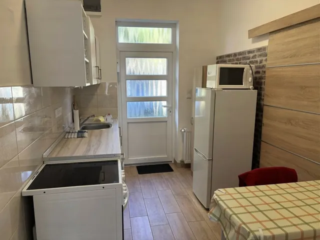 Kiadó lakás Budapest XIV. kerület, Mosztár utca 30 nm