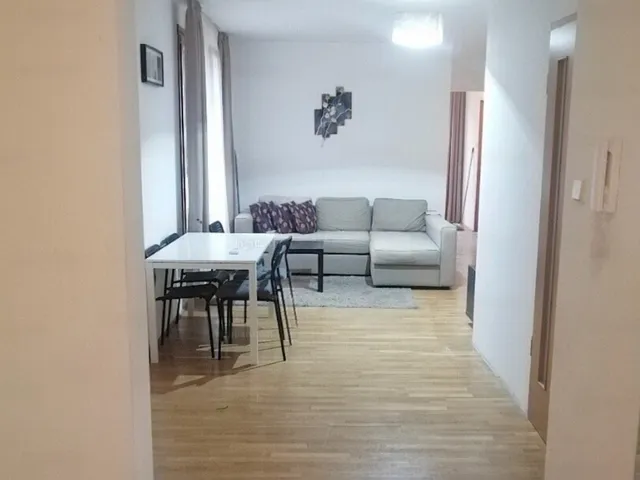 Kiadó lakás Budapest VII. kerület, Kazinczy utca 62 nm
